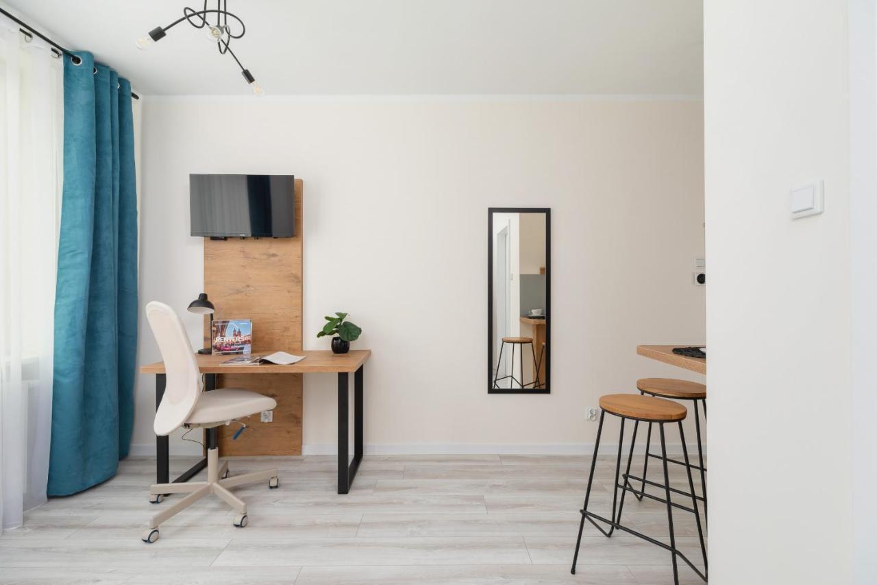 Modern Studio Cracow Rakowicka 14 By Noclegi Renters Krakow Bagian luar foto