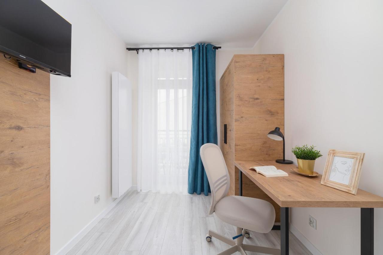 Modern Studio Cracow Rakowicka 14 By Noclegi Renters Krakow Bagian luar foto