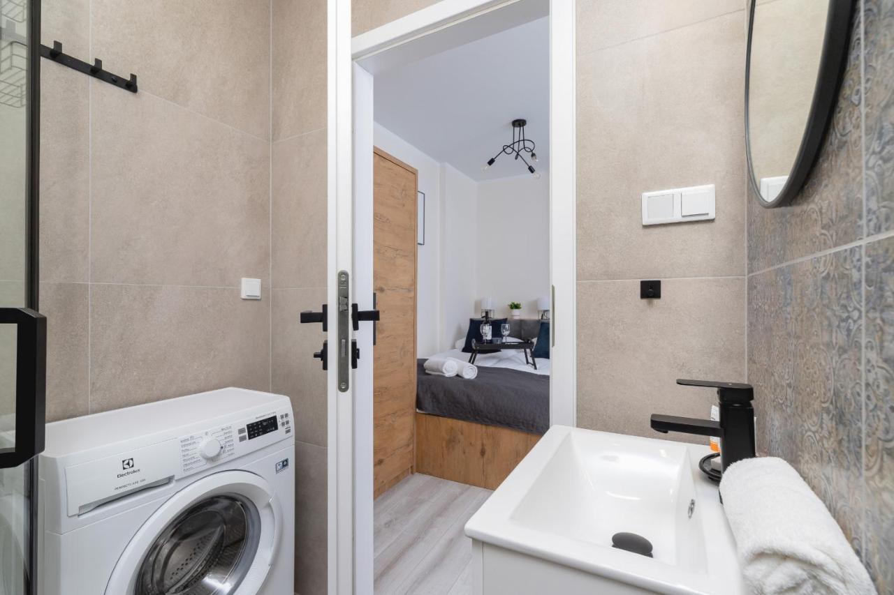 Modern Studio Cracow Rakowicka 14 By Noclegi Renters Krakow Bagian luar foto